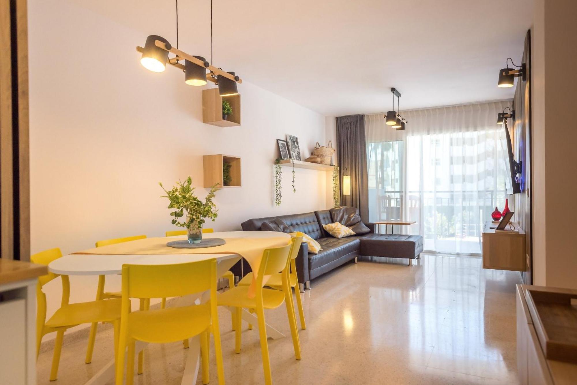 Torremolinos Yellow Fabuloso Andra Zewnętrze zdjęcie